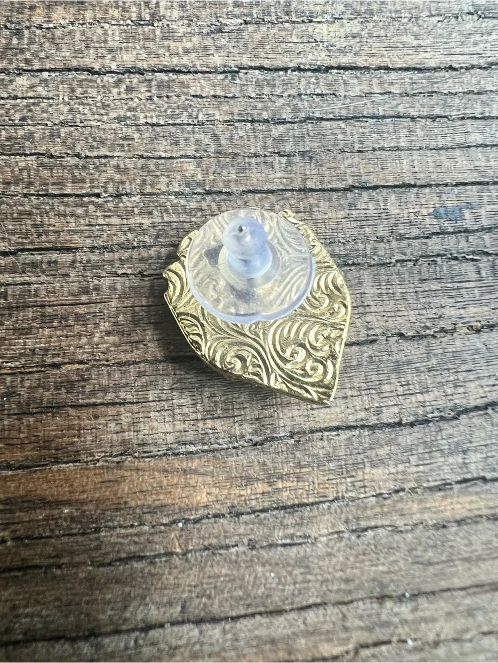 Alsace Shield Pin with Pink Gradient Stone